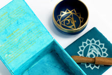 Load image into Gallery viewer, Chakra Singing Bowl - Throat