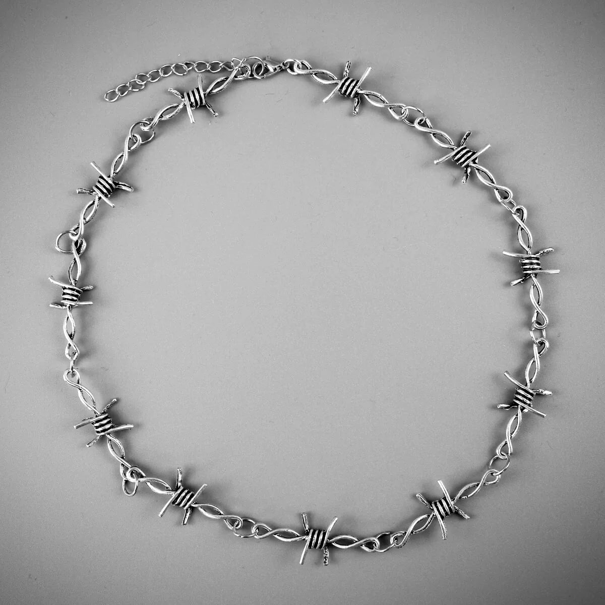 BARBED WIRE CHOKER