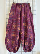 Load image into Gallery viewer, Ohm Print Harem Trousers - WINE
