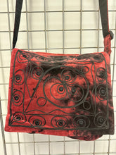 Load image into Gallery viewer, Vintage Indian Velvet Embroidered Side Bag
