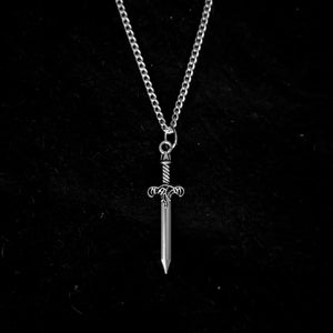 SMALL DAGGER NECKLACE
