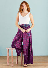 Load image into Gallery viewer, Purple Peacock Trousers – Free size
