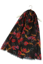 Load image into Gallery viewer, Oriental Floral Print Frayed Scarf - BLACK
