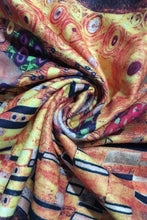 Load image into Gallery viewer, Klimt The Kiss Print Wool Tassel Scarf

